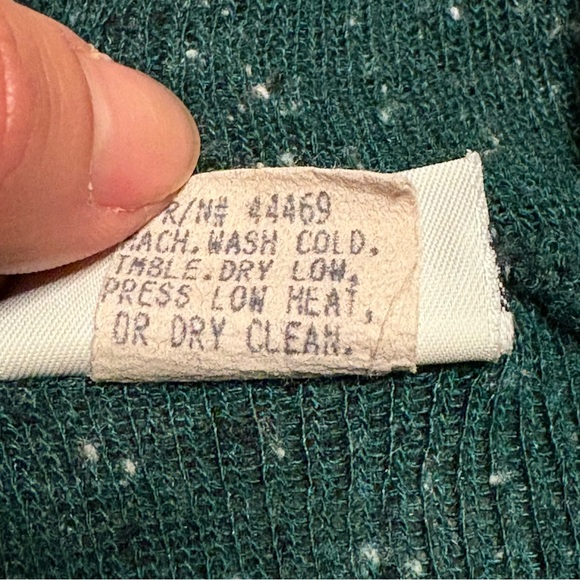 Hang Ten Women’s Medium Mock Neck Green Short Sleeve Tee Made in the USA - Picture 10 of 11